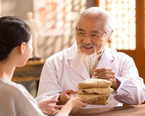 重庆助孕哪里做好点,输卵管积水在重庆妇幼保健院做试管，选哪个医生好？